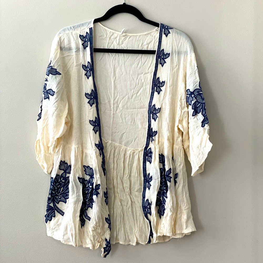 Pinkblush Maternity Cream and Navy Floral Kimono
